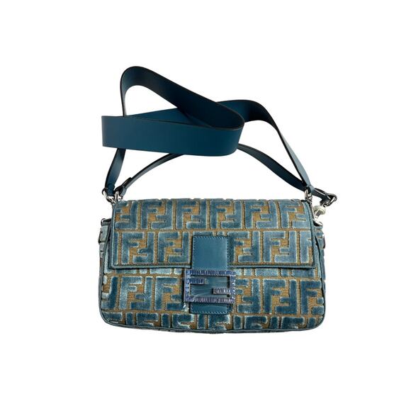 Fendi baguette new style FF velvet silver hardware shoulder bag NWOT - Picture 1 of 9